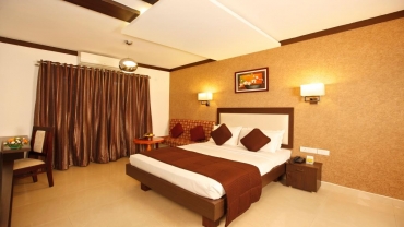  Single Room Hotel in Muzhakunnu 